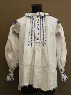 early 20th c. eastern Europe linen top 