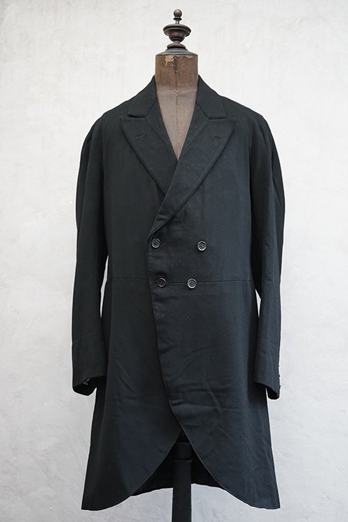 early 20th c. black wool cutaway coat 