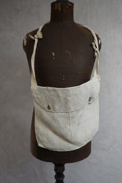 cir. early 20th c. French military ecru linen musette