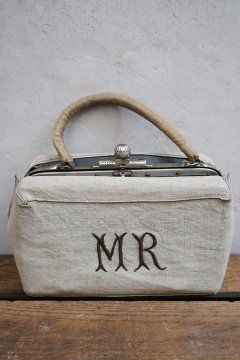 cir. early 20th c. small bag with linen cover