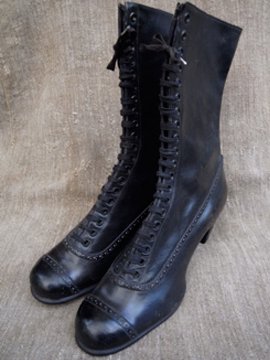 1900 - 1920's leather boots