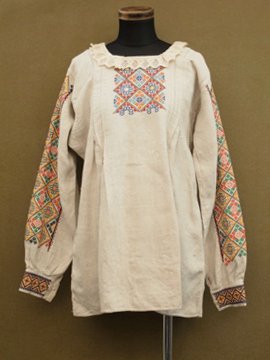 cir. early 20th c. embroidered linen top