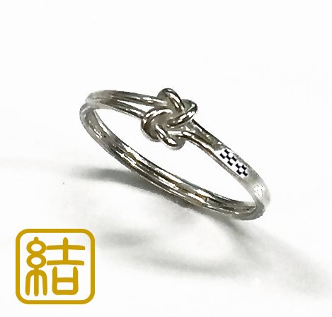 沖縄縁起物指輪小むすびピンキーリング 【プラチナ950ハード】