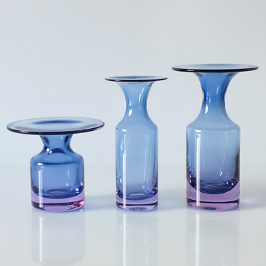 Tapio Wirkkala/タピオ・ヴィルッカラ・iittala VASE 3539を3点掲載しました。