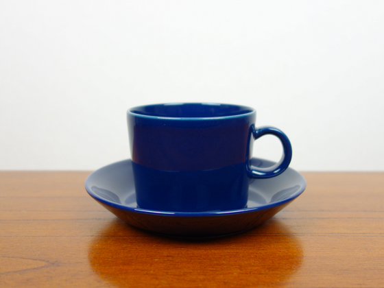 Iittala イッタラ Teema ティーマ ティーカップ ソーサー ブルー 002 北欧ヴィンテージのpippuri ピップリ Iittala イッタラ Teema ティーマ ティーカップ ソーサー ブルー 002 北欧ヴィンテージのpippuri ピップリ