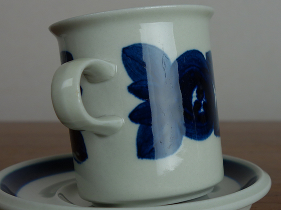 アラビア アネモネ vintage ARABIA ANEMONE tea cup & saucer / ヴィンテージ