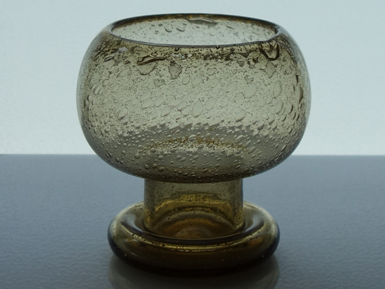 nuutajarvi vintage Sargasso(ブラウン)N559ベース NUUTAJARVI/ヌータヤルヴィ Sargasso/サルガッソ フラワーベース
