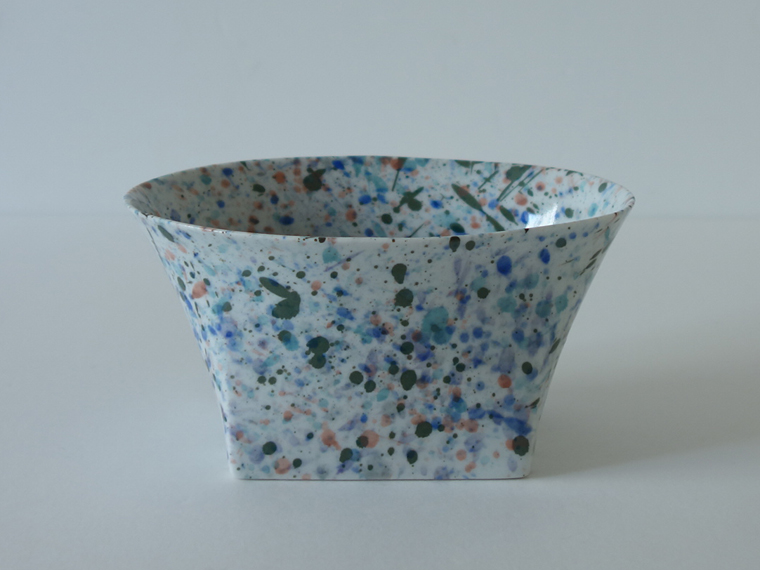 オイバトイッカ ロールストランド グラニット ボウル 器 ドット Rorstrand/ロールストランド Oiva Toikka セラミックボウルW16cm