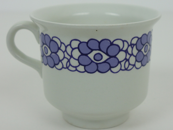 ARABIA/アラビア NEモデル 紫の花柄のカップ＆ソーサー  北欧