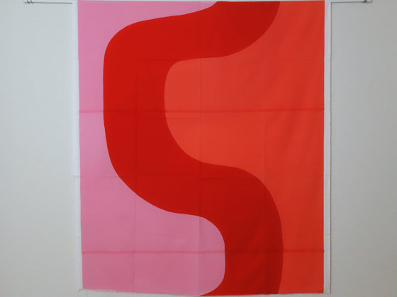 marimekko/マリメッコ SEIREENI ピンク×レッド 142×256cm|北欧ヴィンテージのpippuri(ピップリ)