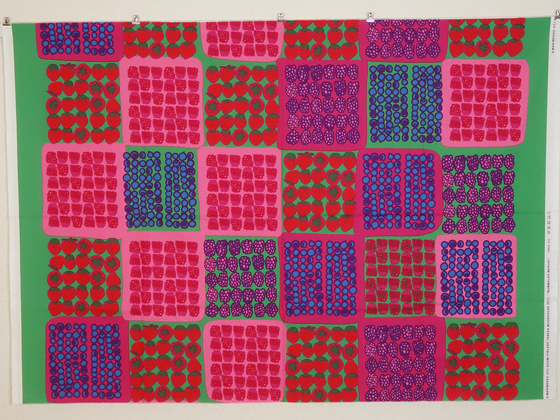 marimekko/マリメッコ MUMMOLAN MARJAT 145×100cm|北欧ヴィンテージの