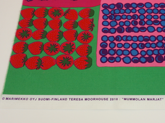 marimekko/マリメッコ MUMMOLAN MARJAT 145×100cm|北欧ヴィンテージの