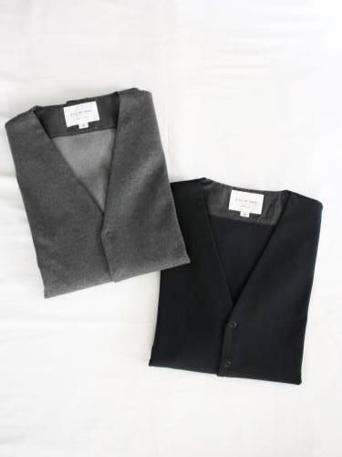 《30% OFF》 STILL BY HAND Vネックスナップボタンカーディガン mens