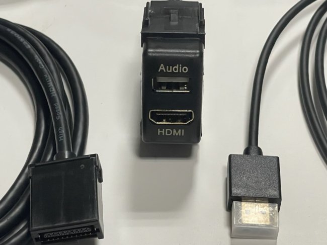 キャラバン　HDMI・USBスイッチホール+接続ケーブルSET - 350 MOTORING