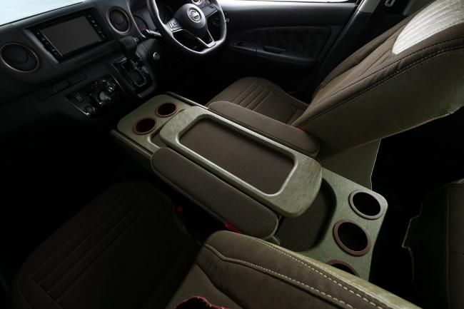 キャラバンセンターコンソール NV350 キャラバン GX専用 CRAFTPLUS センターコンソール を販売