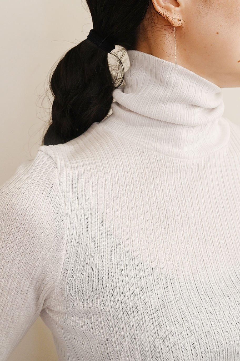 closely click pebble コットンシルクテレコタートルネック - CLOSELY