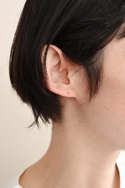 Kathleen Whitaker Long Barbell ピアス 1piece- TONE Online Shop -