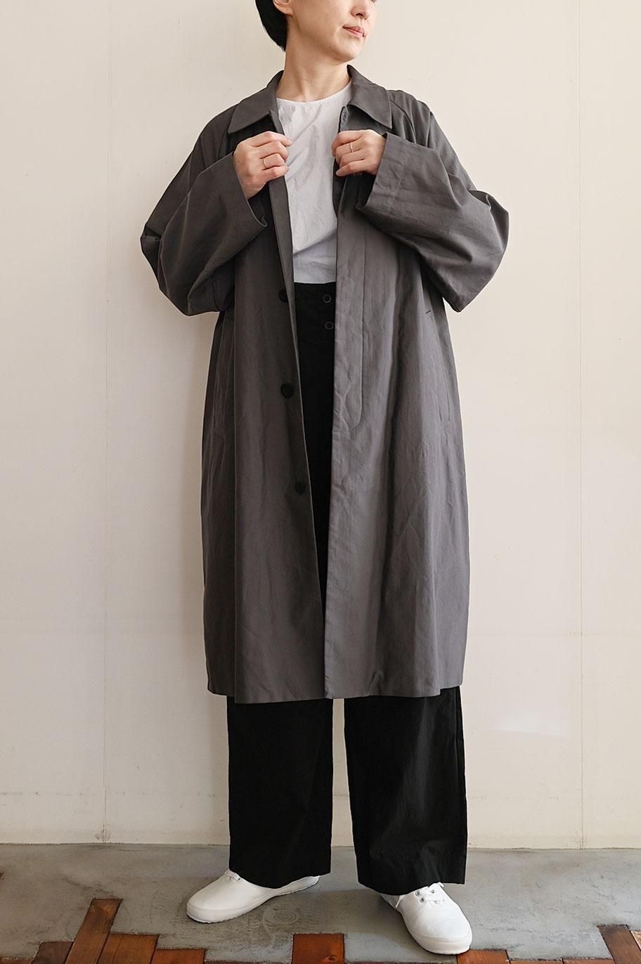 ほぼ新品　定価59400円　モールスキンフーデットコート　サイズ48　黒 ほぼ新品 定価59400円 モールスキンフーデットコート サイズ48
