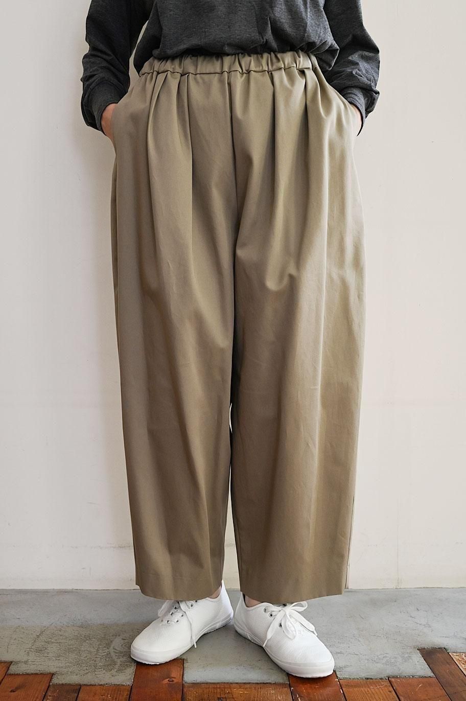 SP（エシュペー）チノクロスタックワイドパンツ　ブラック　サイズ1 ŠP（エシュペー） 「CHINO CLOTH TROUSERS」－WEEKENDER SHOP ANDEL