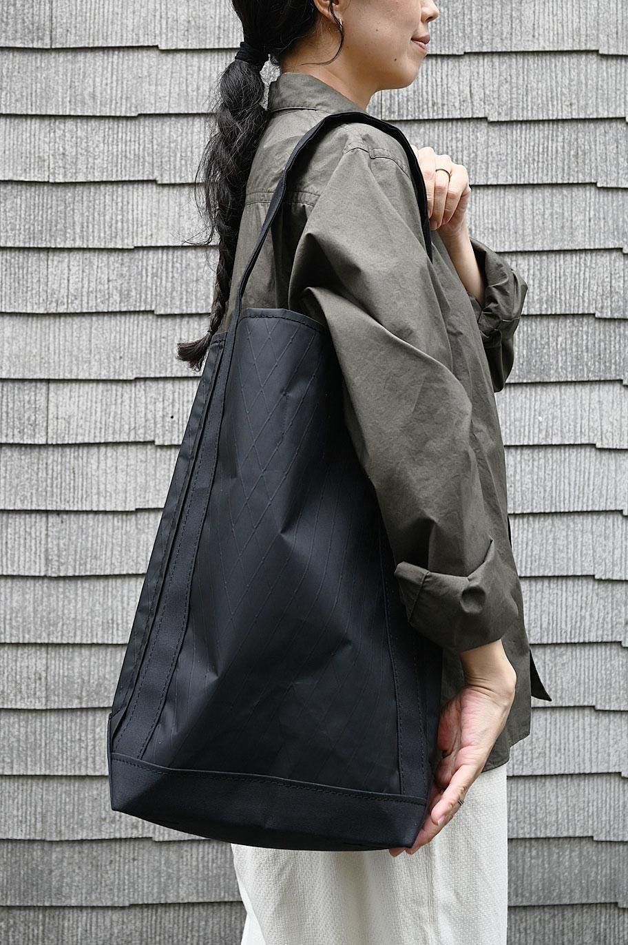 BAGUETTE TOTE WITH HANDLE / X-PAC - TEMBEA - TONE Online Shop