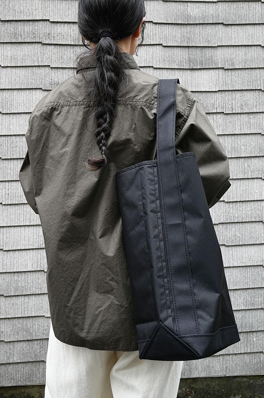 BAGUETTE TOTE WITH HANDLE / X-PAC - TEMBEA - TONE Online Shop