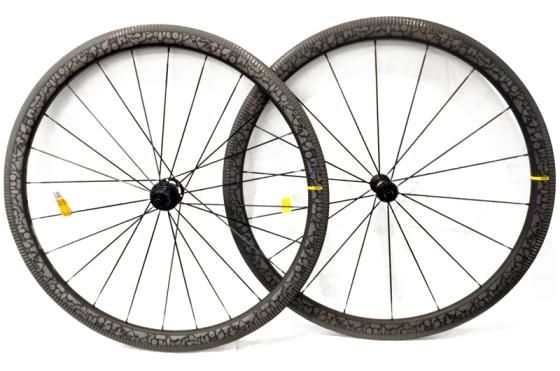 シマノフリーですMAVIC COSMIC SLR45 リアのみ　未使用　マビック　コスミック