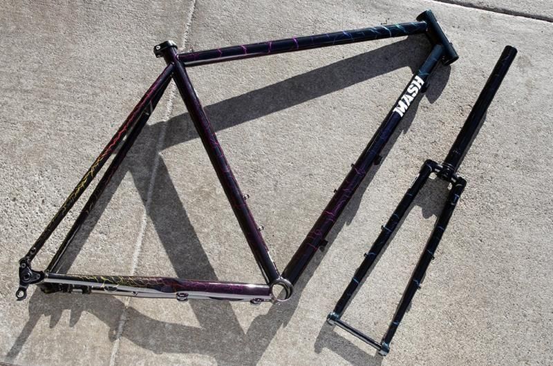 本格派ま！ MASH All-Road Frameset Black Rainbow Crackle / マッシュ パーツ