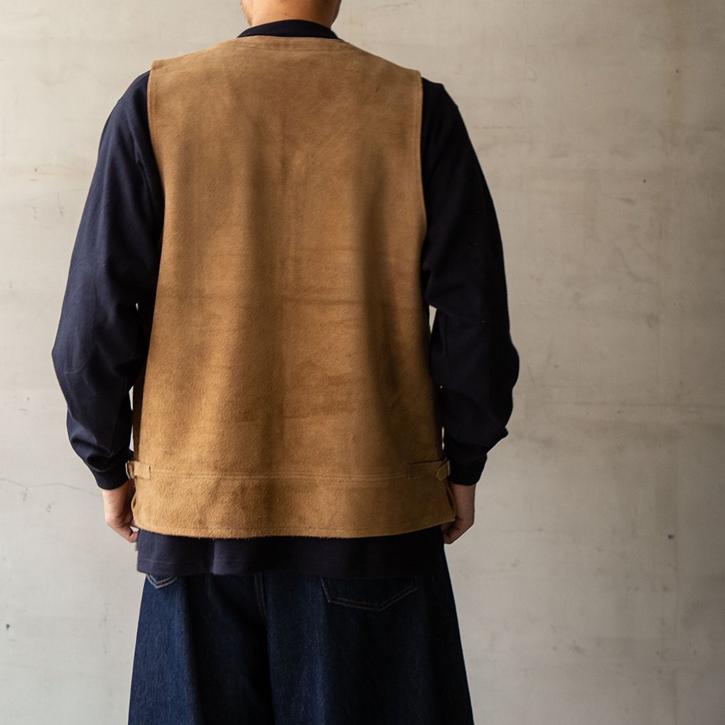 PHIGVEL / SUEDE VEST - DESERT BROWN | ONE TENTH