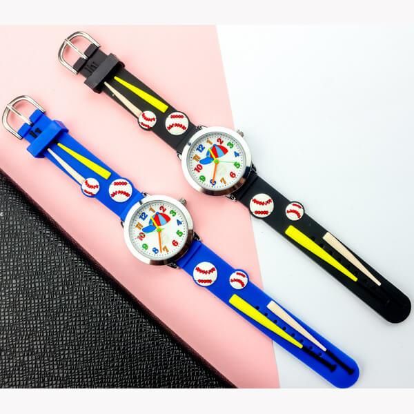 野球ボールがカワイイ 子供用腕時計 一本 | ボールグッズ通販サイト の