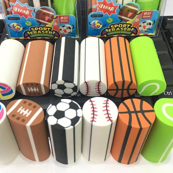 金太郎飴みたいなサッカーボール消しゴム 1個 | ボールグッズ通販