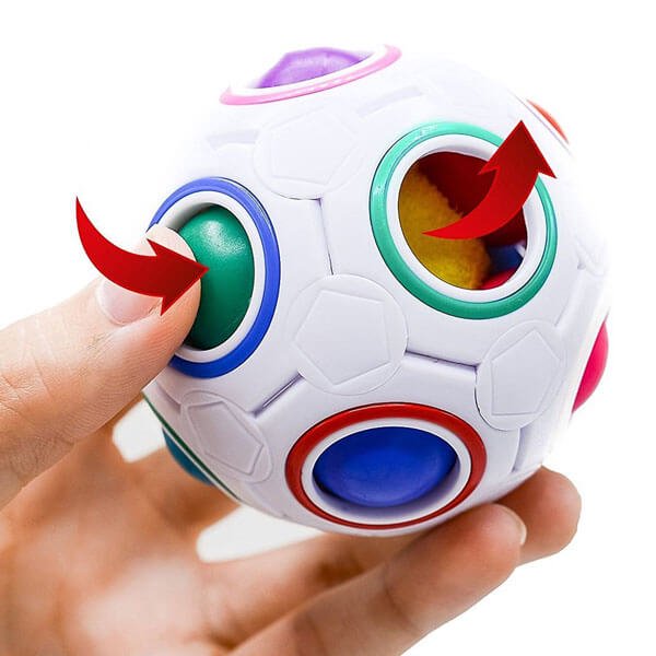 サッカーボール型のユニークパズル ボールグッズ通販サイト の グラシアス が販売中