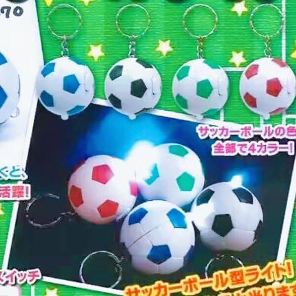 サッカーボール型 ledライトキーホルダー 1個 ボールグッズ通販サイト の グラシアス が販売中 サッカーボール型 ledライトキーホルダー 1個 ボールグッズ通販サイト の グラシアス が販売中