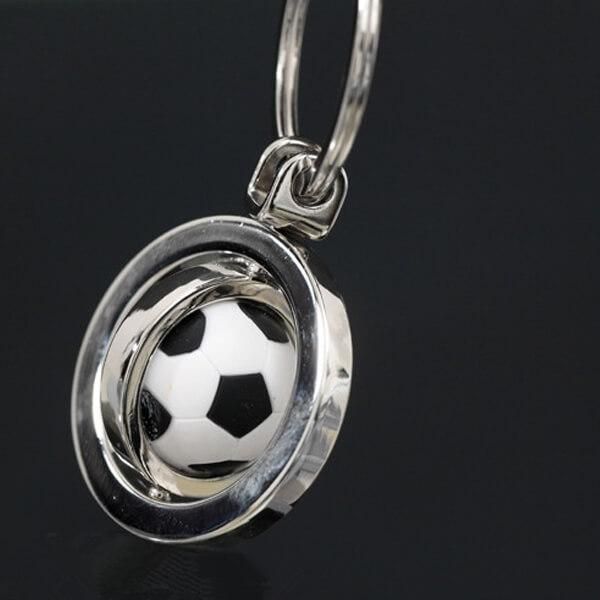 メタリック 回転するサッカーボールキーホルダー 1個 | ボール