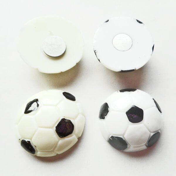 可愛いミニサッカーボールマグネット ボールグッズ通販サイト の グラシアス が販売中
