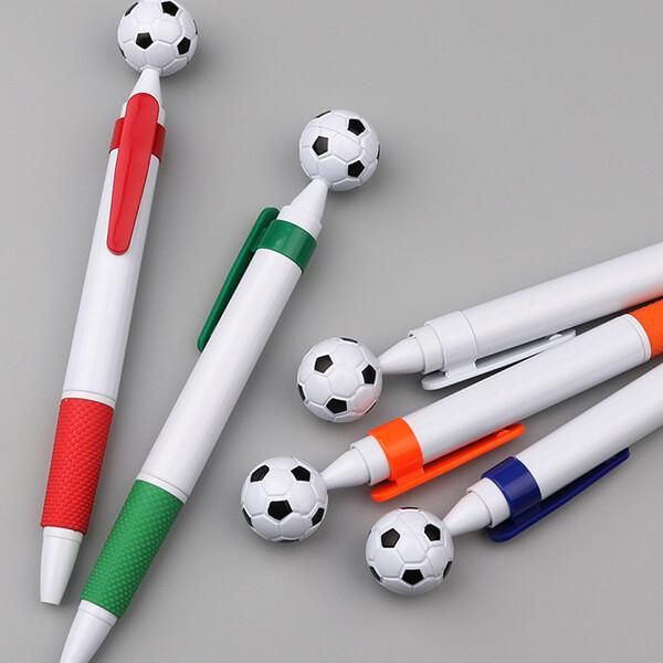 セットがお得 サッカーボール付き シンプルボールペン（青インク