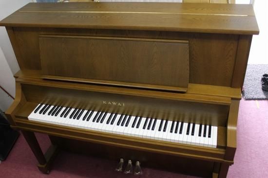 カワイ（ＫＡＷＡＩ） ＫＬ７０４ アップライト中古ピアノ - 鍵盤楽器 