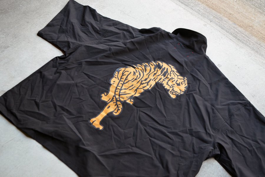tiger half sleeve big China Shirt : Black - NOHEROES  link:music:art:apparel†you