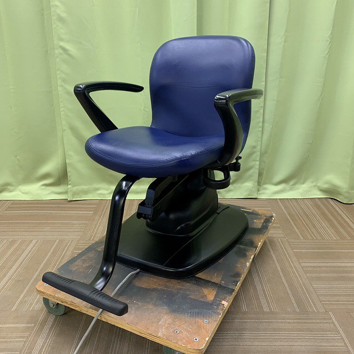 中古】オオヒロ セット椅子カレン・ハイセルブ - 美容機器・理容機器の