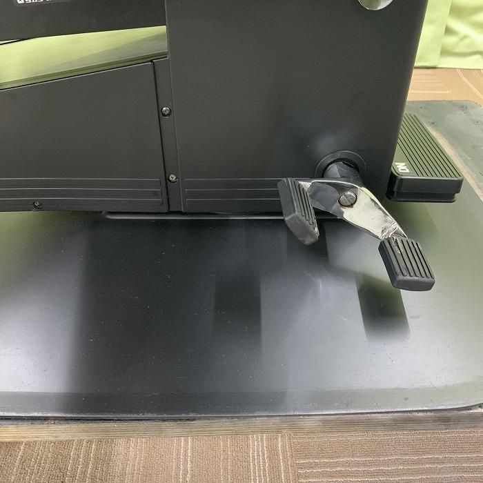 中古】タカラベルモント 理容椅子『PLUS（プラス）背もたれ分離タイプ