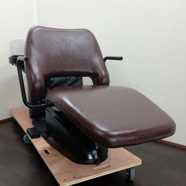 ESPOIRスツール(タカラベルモント) ヘッドスパ専用椅子-
