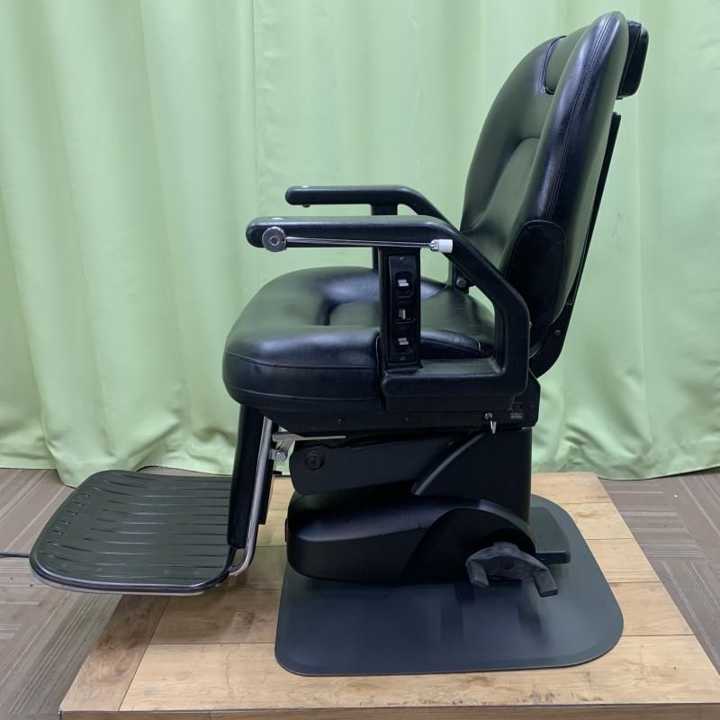 中古】タカラベルモント 理容椅子『シグマネクスト』ブラック