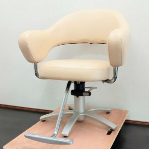 美容理容機器 セット椅子／中古｜中古美容機器・中古理容機器・中古