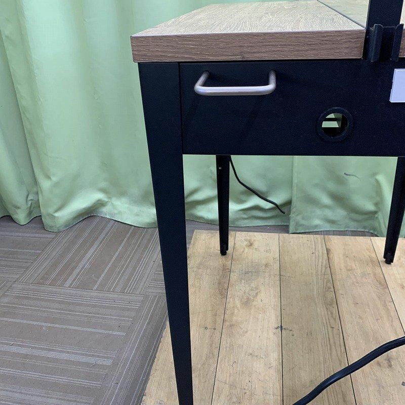 タカラベルモント 両面自立 THEIA Mirror ティア ミラー セット面 THEIA Mirror | ミラー・サロン家具・ワゴン等 | 製品情報