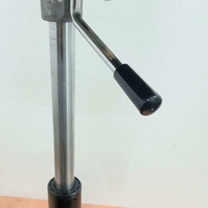 タカラベルモント|エスポワールスツール - 美容機器・理容機器の