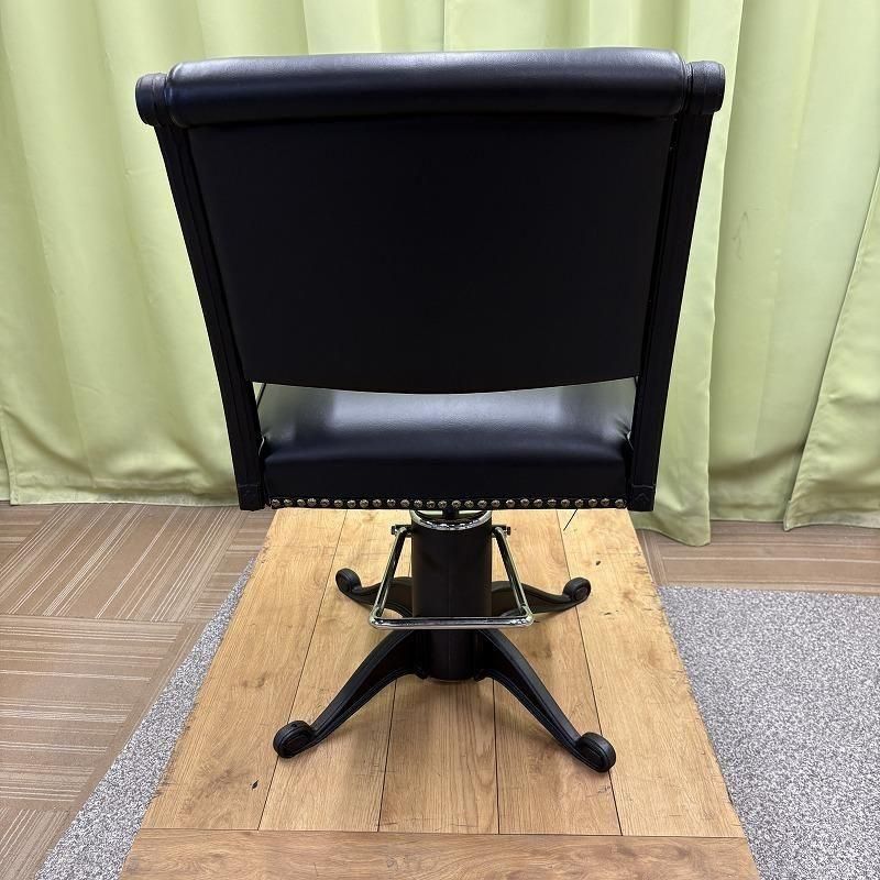 中古】タカラベルモント 『クラシック・スタイリングチェア