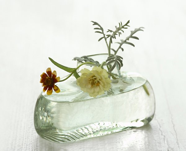 素敵にお花を飾る　クリアーBrickガラス花器