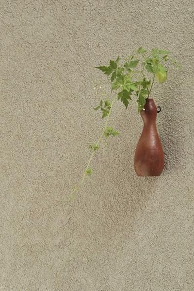 季節のお花を備前焼で飾る ～備前・緋すき一輪挿し～