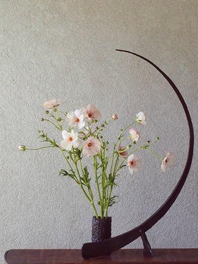 スタイリッシュアイアン花器 | アイアン作家・松岡信夫