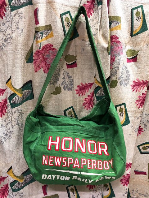 HONOR NEWSPAPERBOY DAYTON DAILY NEWS Newspaper Bag - USED VINTAGE