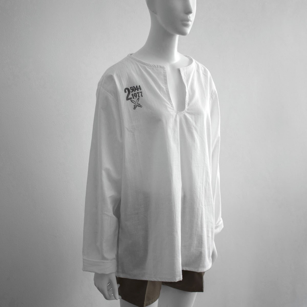 [レディース] 1970s デッドストック ヴィンテージ チェコ軍 スリーピングシャツ プルオーバー ホワイト